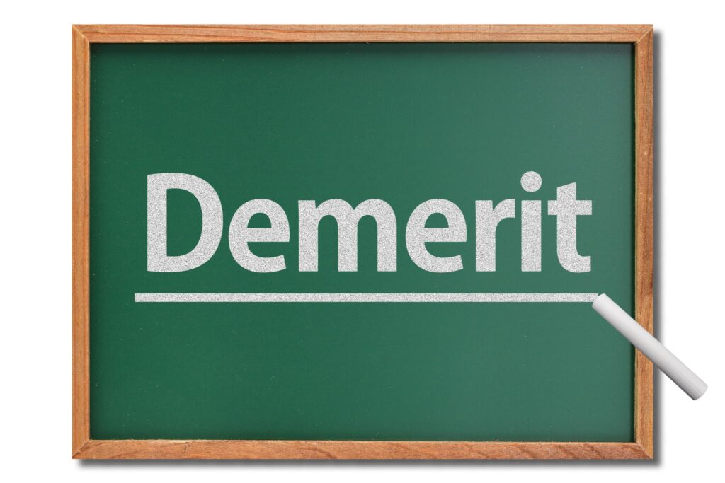 出っ歯の矯正にインビザラインを選択するデメリットのイメージ